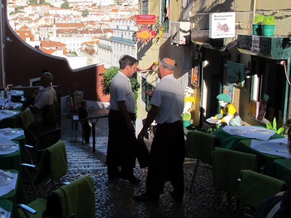 Bairro Alto (Canon G12)