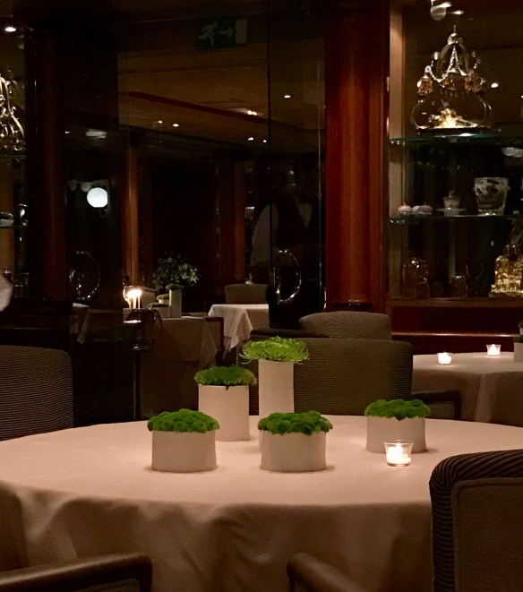 289bf8f3-f263-4158-9e1a-155ff8888443